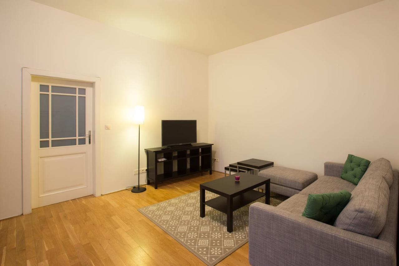 Elegant Apartment With Free Garage In The Center Of Praag Buitenkant foto